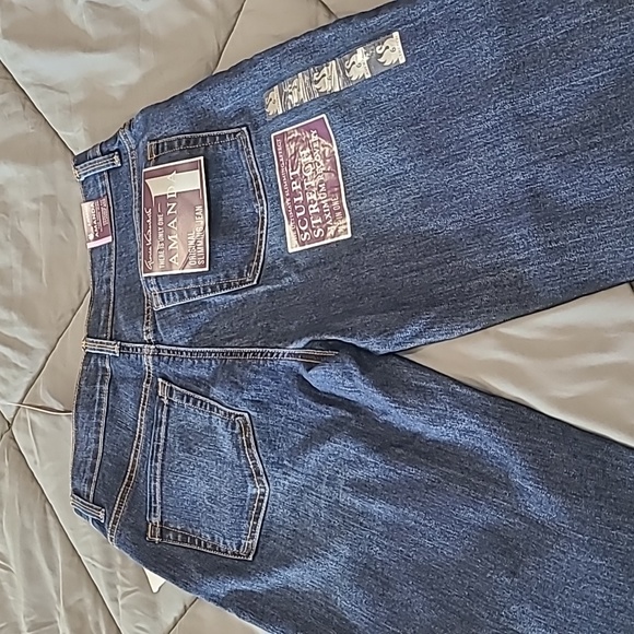 Jeans - Picture 3 of 4